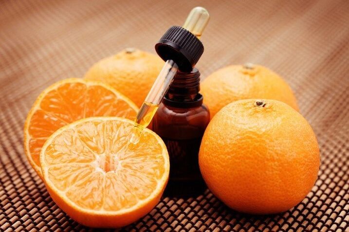 Eterično olje pomaranče je odličen tonik za kožo